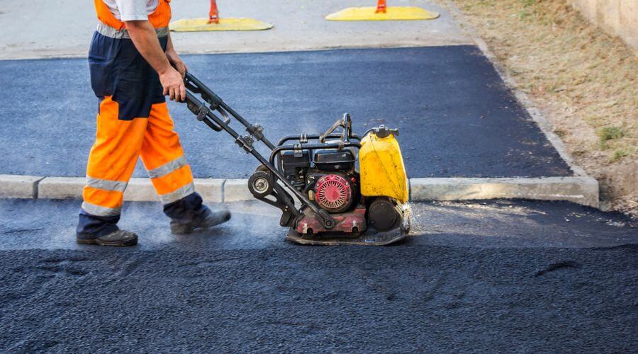 Professional gutter cleaning in Morning View, KY